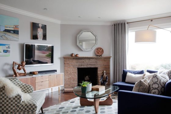 How to Decorate a Corner Fireplace