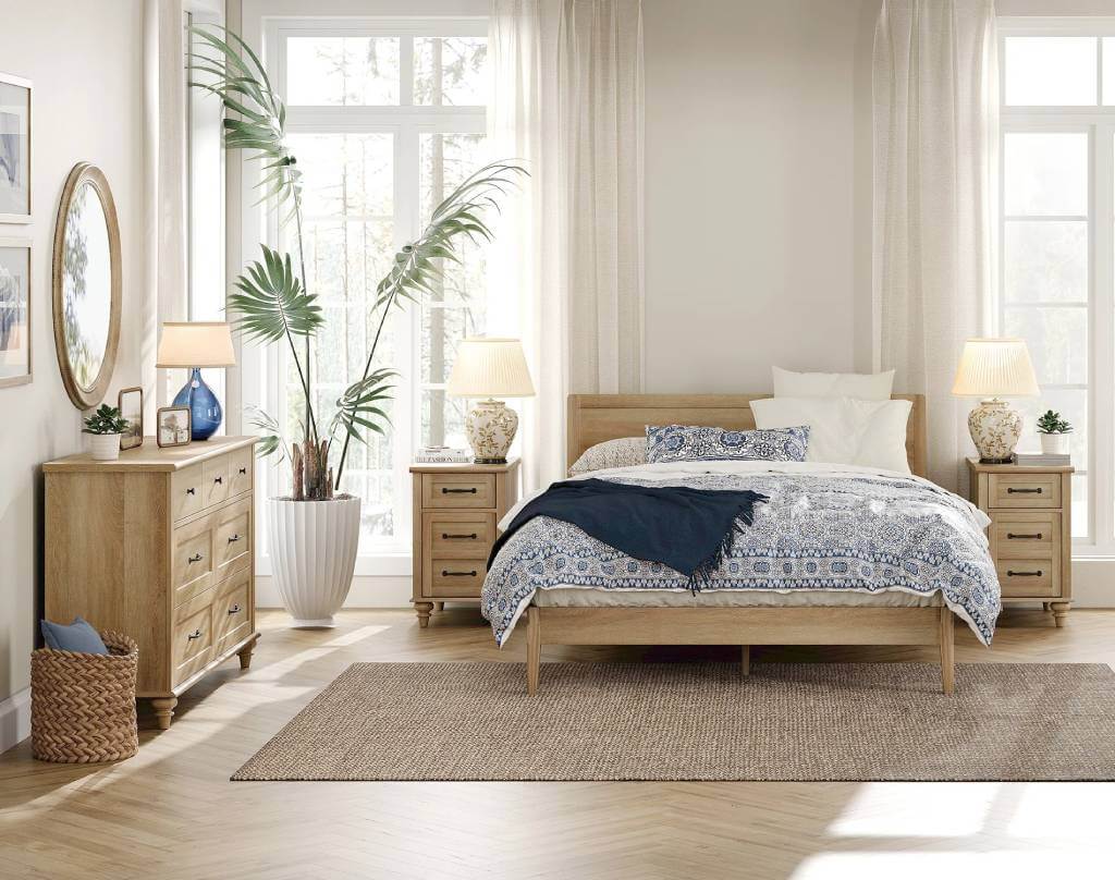 Eziquiel 3 Piece Bedroom Set 7 Drawer Dresser and Nightstands with Charging Station